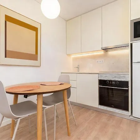 Gloria Living I - At Your Doorstep Apartment Lisbon